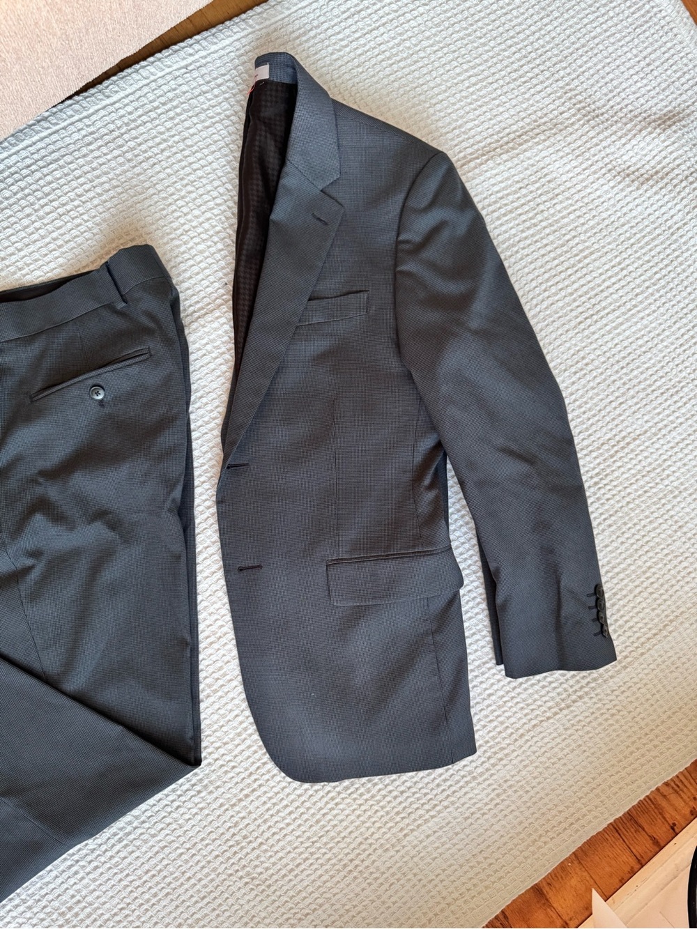Classic Men's Gray Suit Jacket & Pants - Modern Tailored Fit 38s slim fit